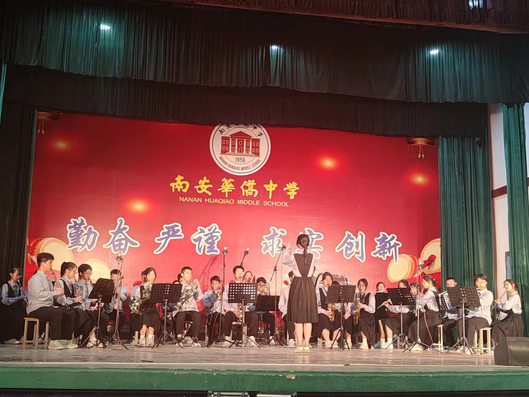 b7ef8749777fbf1285ec374ca691873.jpg
